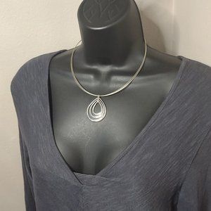 Cute Silver Tone Wire Pendant Necklace Adjustable 16 To 18.5 Inches Long